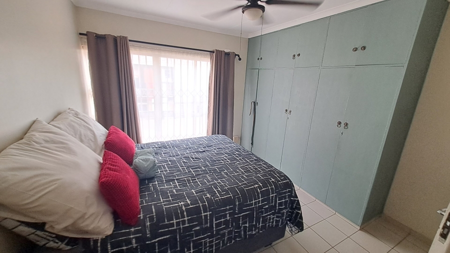 2 Bedroom Property for Sale in Langenhovenpark Free State